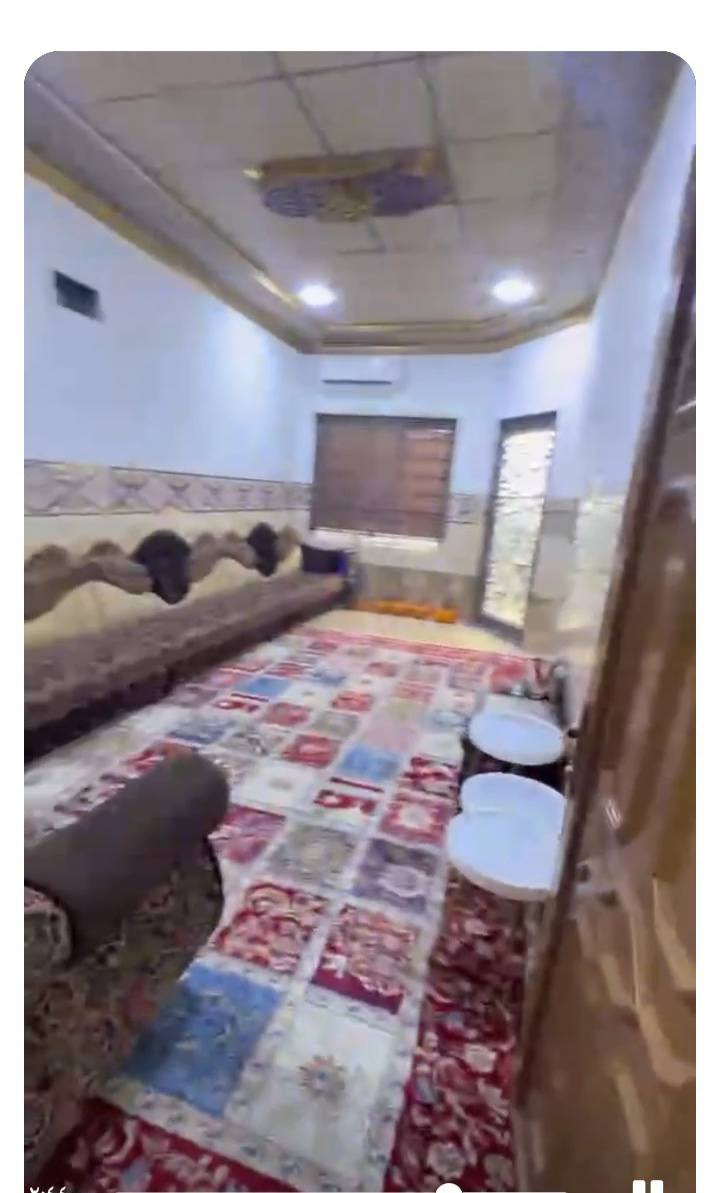 متوفر دار للبيع بجمعية زيونه سومر
المساحه 120م طابقين سيراميك كاشي سقوف ثانويه موقع مميز جدا أول فرع بلمنطقه السوق بظهر البيت يحتوي على 5غرف زائد هول داخلي كبير ومغاسل وبلكون مقابيل البيت حديقه 200متر تابعه للبيت الحديقه مال بلديه والبيت بي معامله تثبيت كامله للأستفسار عن البيت مراسلة صاحب الدار واتساب ***********
