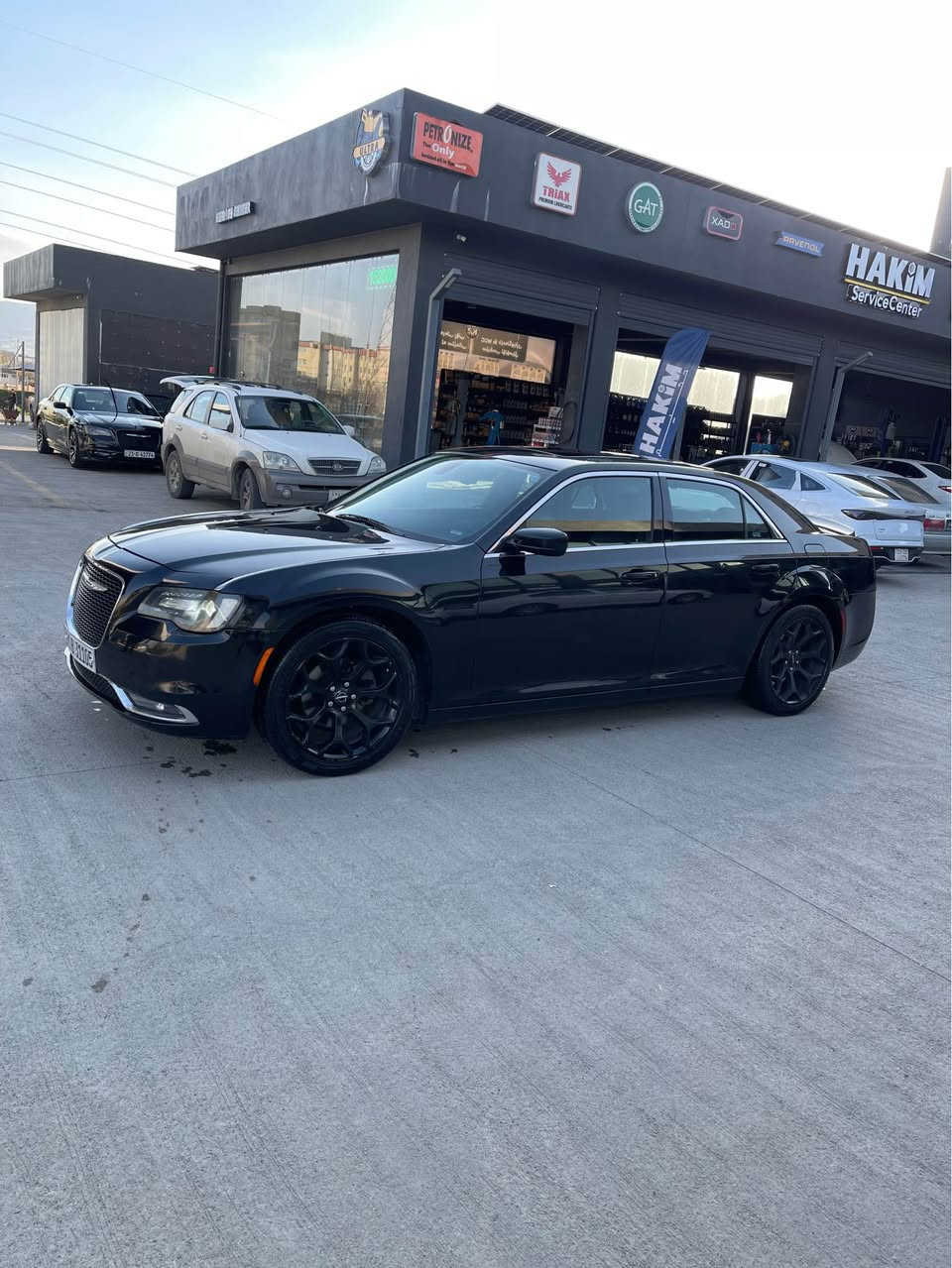 ئۆباما 2015 c کامل کراوە بە s 
پانۆراما و شەغال و کوشن هیتەر و گێڕ ماوس 
گێڕ و مەکینەی بە شەرت نەکراوەتەوە 
سەنەوی تا 2027 تازەیە بە ناو خۆمانەوەیە بە شەرتی تەحویل بۆیاخ تەنیا چاملغی لای سەکنی بۆیاخە بێ ناوگرتن و بێ ئێرباگ سەیارەکە (تەرزەی هەیە ) لەگەڵ هەنێک وردە شوخت .
ناونیشان : سلێمانی _ چوارچرای نوێ 
ژمارەی موبایل :***********
نرخی :210 گەڵا و مەعامەلە السليمانية, العراق
