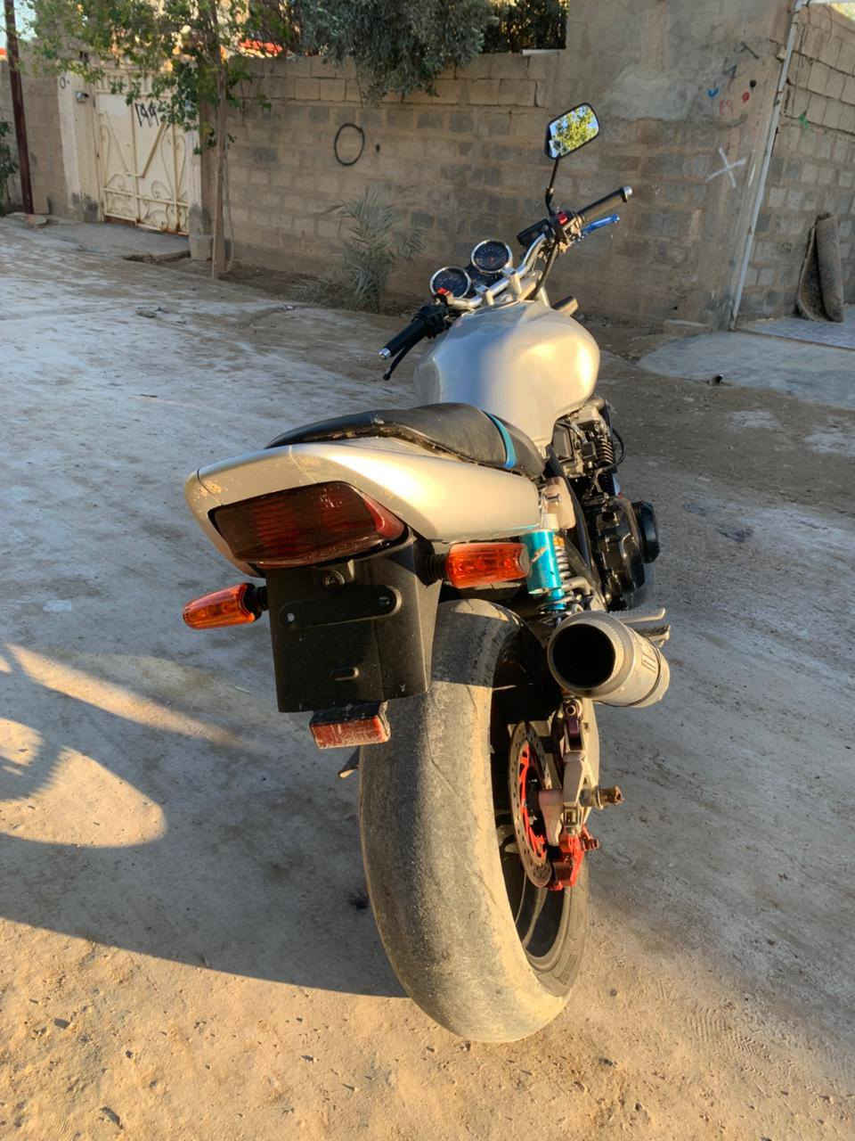 سلام عليكم ورحمه الله وبركاته شلونك حبايب عندي سيبي فور جيل ثاني دخلته صيانه عامه ما خليت شي ما بدلتله جاهزه من كلشي وهاي صور قبل ما ادخله صيانه ويمكوم لقراض لي بدلتله وسعره 16 وبيه مجال بصيط رقم ***********
