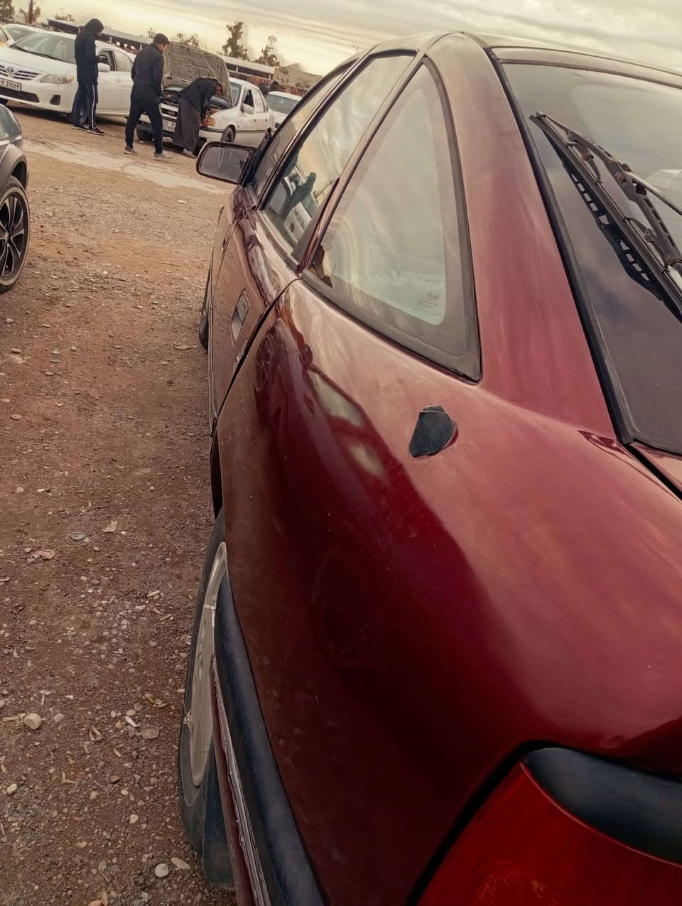 السلام عليكم سياره موديل 1992 مشروع وطني لحد  2029 دفتر بنزين مكان كركوك سعر 40 بيه مجال الرقم ***********
