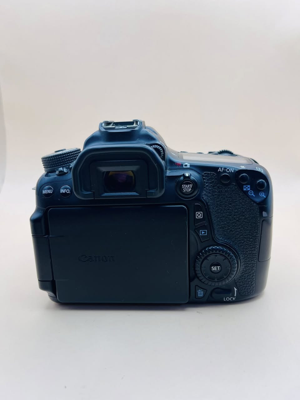 كانون 70d
عدسة 135.18
شاحنة
بطارية
كارتون الكامره
نضافه 95‎%‎
السعر 460الف سعر نهائي
متوفر توصيل


**إذا كنت صاحب هذا الإعلان وتريد حذفه لأي سبب، رجاءا أرسل رسالة إلى الدعم الفني**