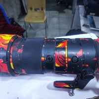 عدسة نيكون z  70-200 للبيع نظيفة جدآ 07808882787 يوجد توصيل