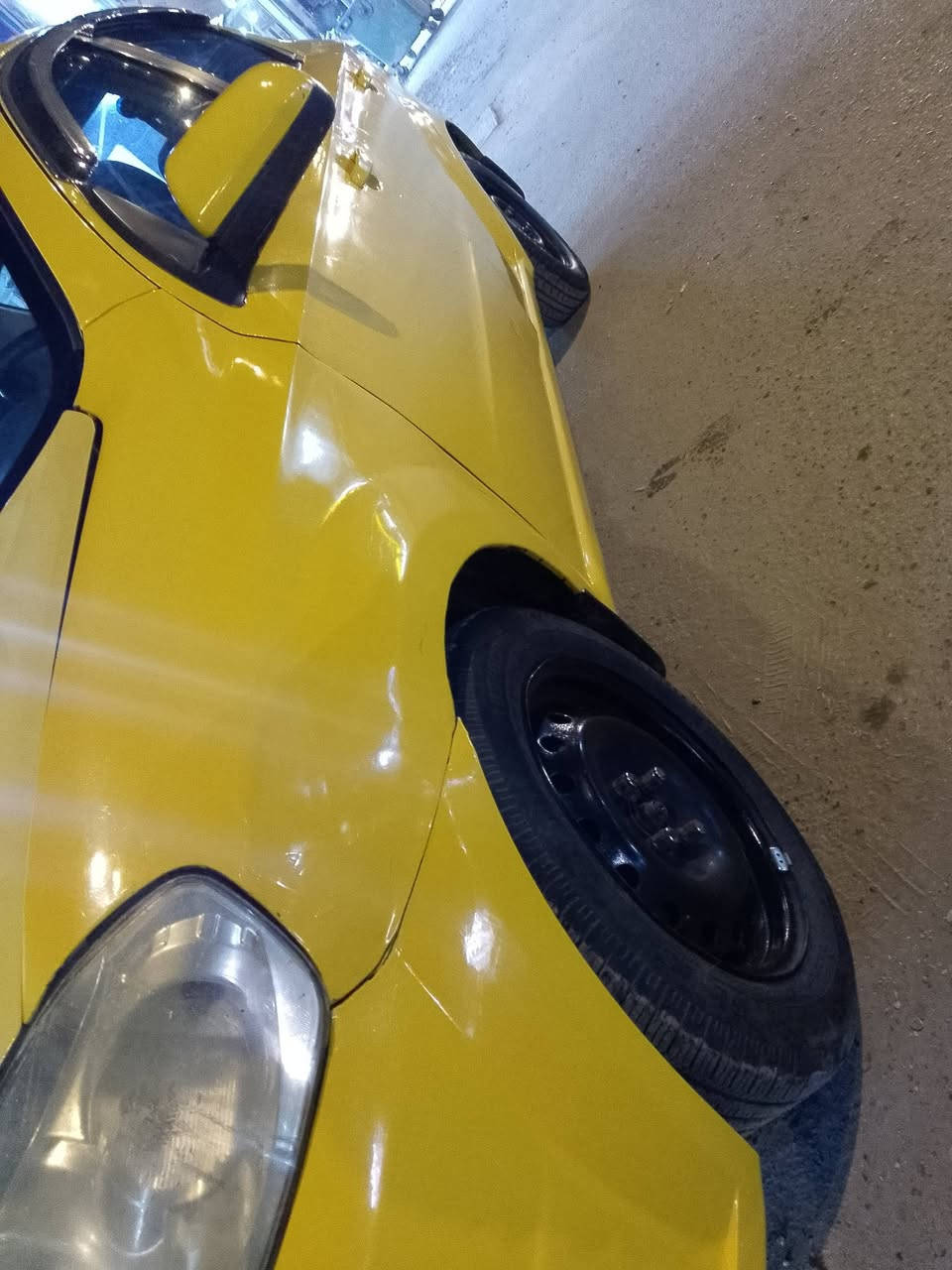 السلام عليكم افيو 2009 كير اوتماتيك رقم بغداد نكليزي مكينه كير خير من الله هيئه وغرامه مصفره وصولاته موجوده كهربائيات شغال تخم تاير حداديه خير من الله مكفوله من اي ضربه قويه لغود شواصي تنتات قماره كله مكفول  سنوية لل30 بيه او مراوس مكاني كربلاء قرب جامعه السعر 45 بيه مجال ***********
