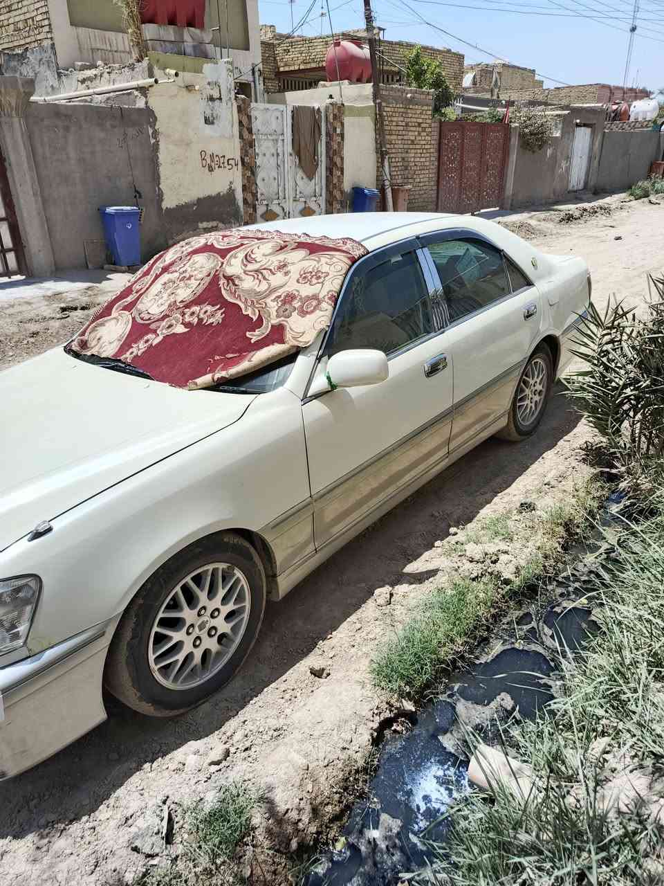 السلام عليكم
ملكه 2003 عادي 
مواصفات 
1مكينه دي فور كبير 
كشنات كهرباء 
3دكم عادي 
تبريد منضومه جديده ثلج❄️
حادثها كصه فخذه ومصبوغه حزام القماره بدون صبغ 
داخلها كلش حلو دشبول جديد 
رقم كركوك تحويل وكاله اصوليات كامله بس تحويل رقم مدفوعه كمرك 
السعر 90وبيها مجال 
الرقم 
***********
مكان السياره بابل الحمزه الغربي
