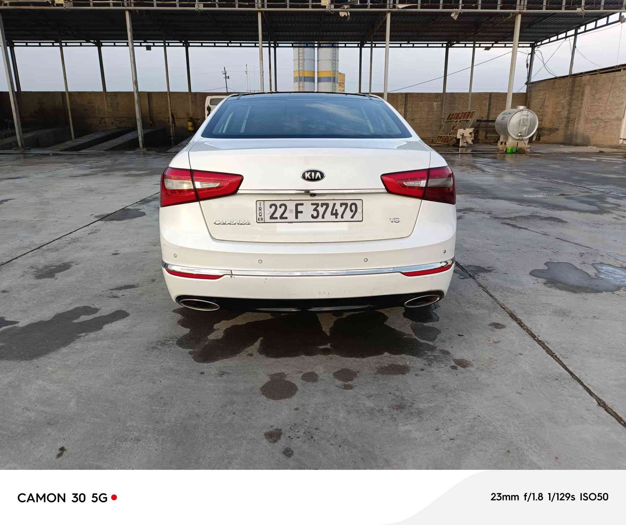 السلام عليكم كادنزا خليجي  14 vip الفئه الاولئ   رقم شمالي باسمي السعر 136 وبيه مجال بسيط للشراي وترهم مراوس حسب القناعه ب النترا 17او18 او كورلا 14فما فوق للتواصل ***********
