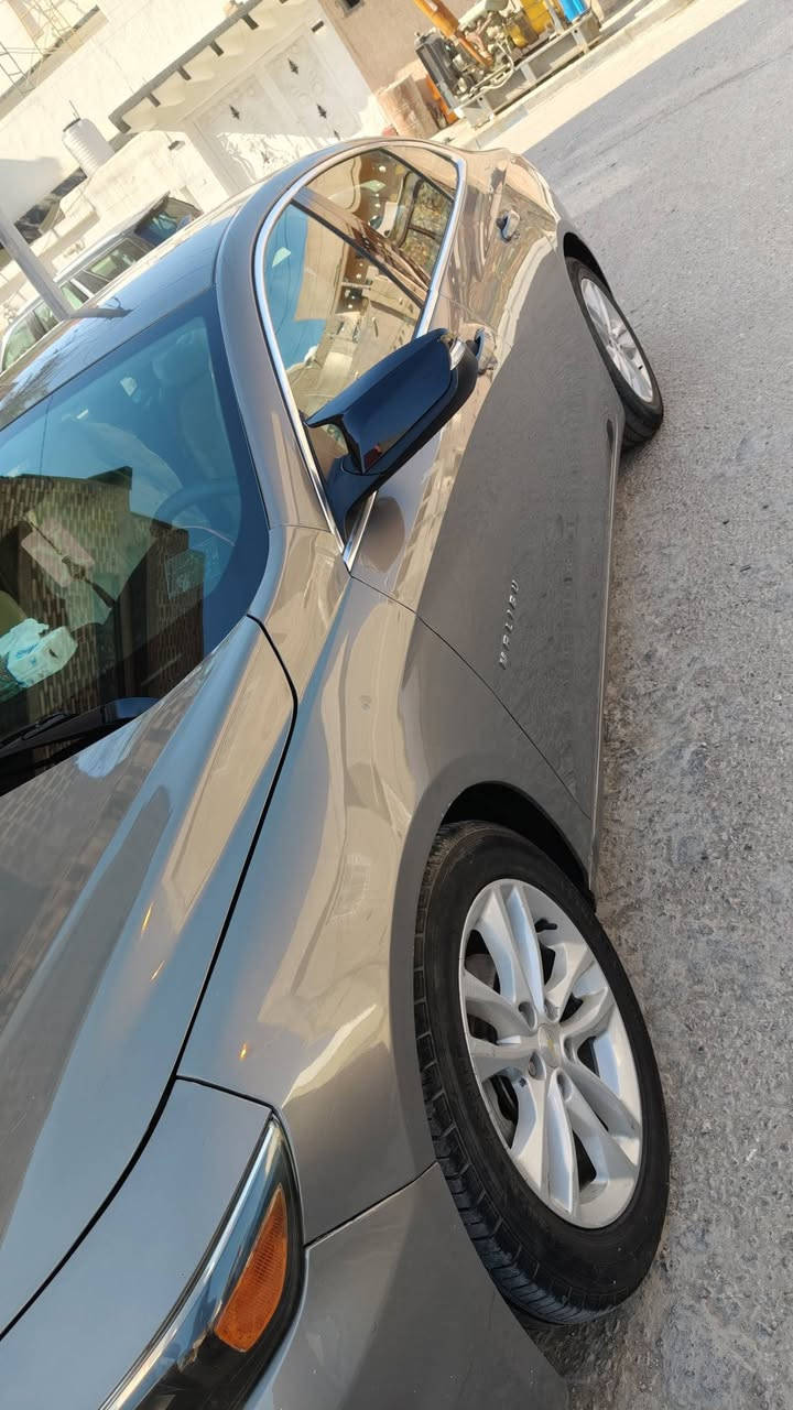 السلام عليكم ماليبو 2018  LT      السياره كلش حلو وجاهزه من كلشي جلد خمسه بصمه محرك جيد كير جدير  حداديه جديه شاشه كار بلي ملونه وارد كندي بانزين عادي كيجات كيلو متر مو ميل السياره بيه ثلاث قطع صبغ بنيد وجاملغين فقط بدون دواخل تبريد ثلج بابل بسمي *********** السعر 115. بيه مجال
