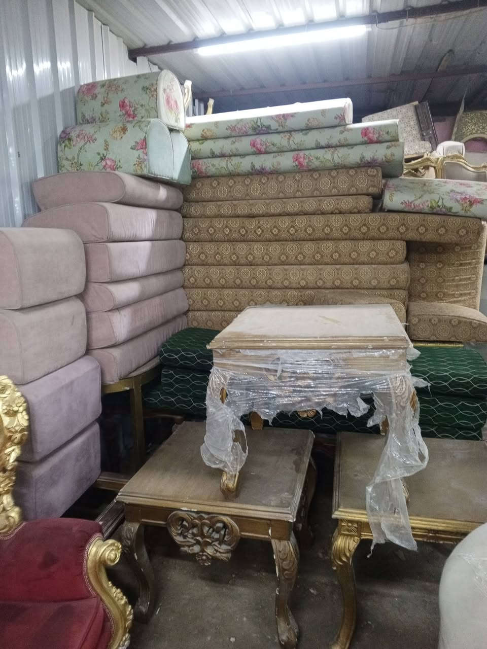 جلسات كويتيه ضهر ومسند   مختلف القياسات. كبار زغار واسعار مناسبه. جدا السماوه العسكري. مقابيل البنزين خانه. واتساب ***********
