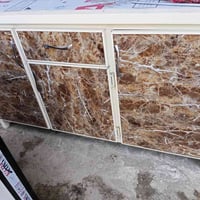 كاونتر مطبخ • ثلاجة • طباخ