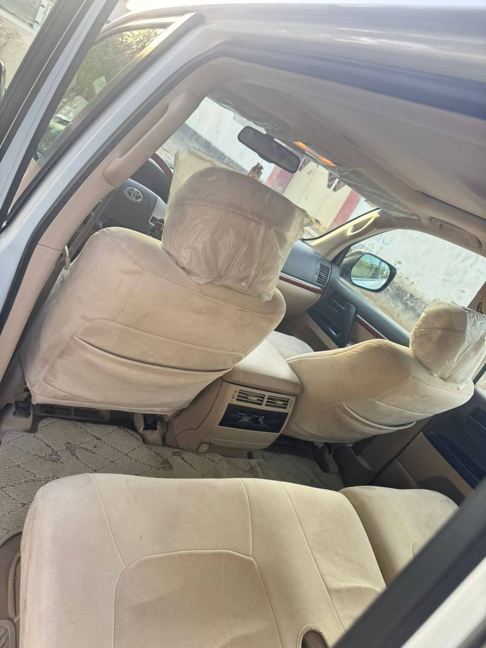 للبيع لاندكروز موديل 2013
رقم بغداد دولي الجديد 
مكفوله كفاله عامه جديده 
فقط بس الدعاميات صبغ
مواصفات سياره البريميه
السعر 360 ورقه وبيها مجال 
الأتصال على الرقم مكلف بنشر
***********
