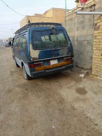 كيا بستا البيع موديل 1995كير ومكينه بل جيس جهازه كهربايات كله شغاله سن...