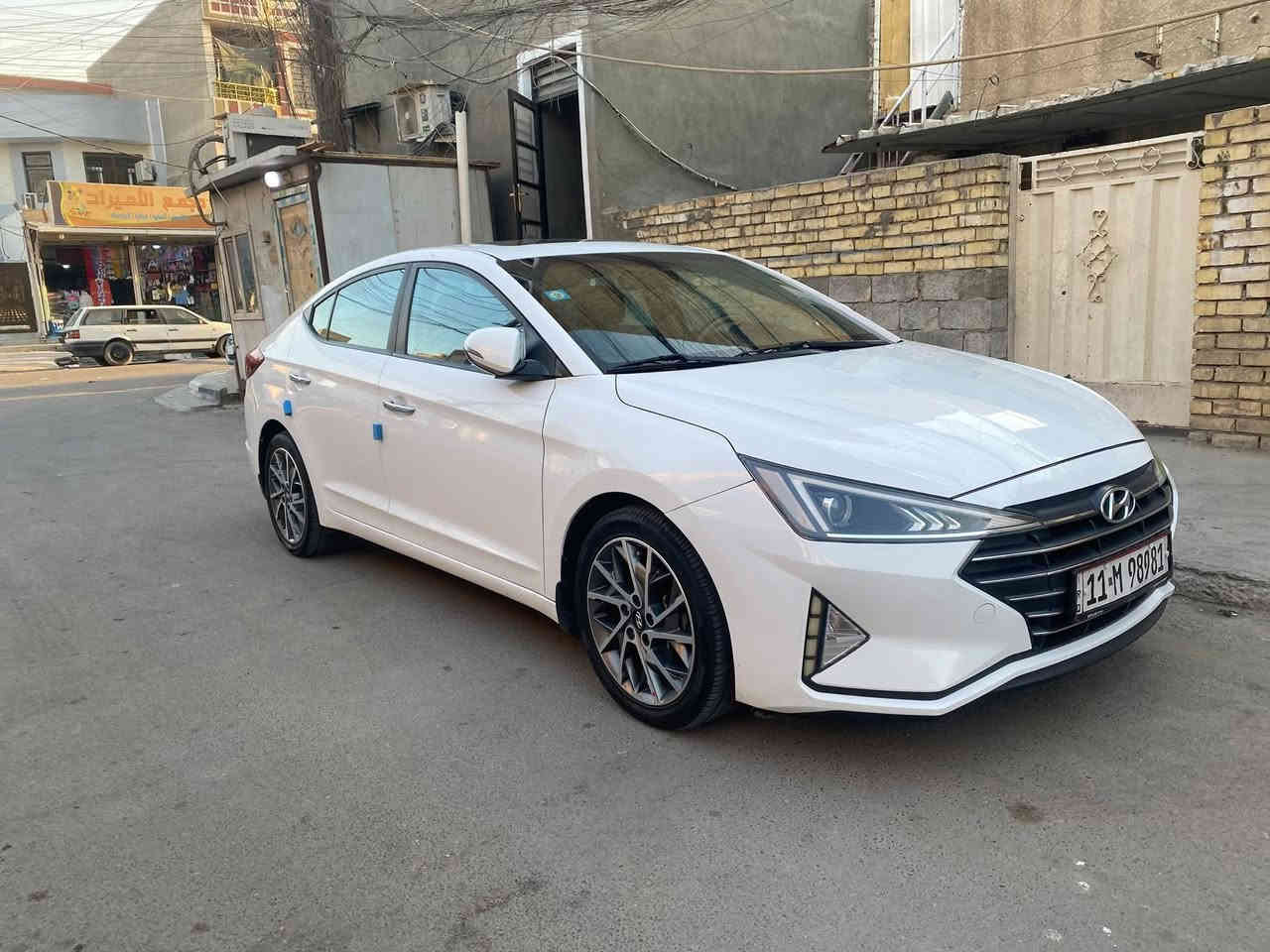 النتره 2019 خليجي.(فول مواصفات الخليج). 
محرك كير صدر مكفول مكفول.
صبغ (حافة الجاملغ فقط).
بأسمي.
مكانها بغداد الجديدة.
السعر.160.
للاستفسار.(***********)
