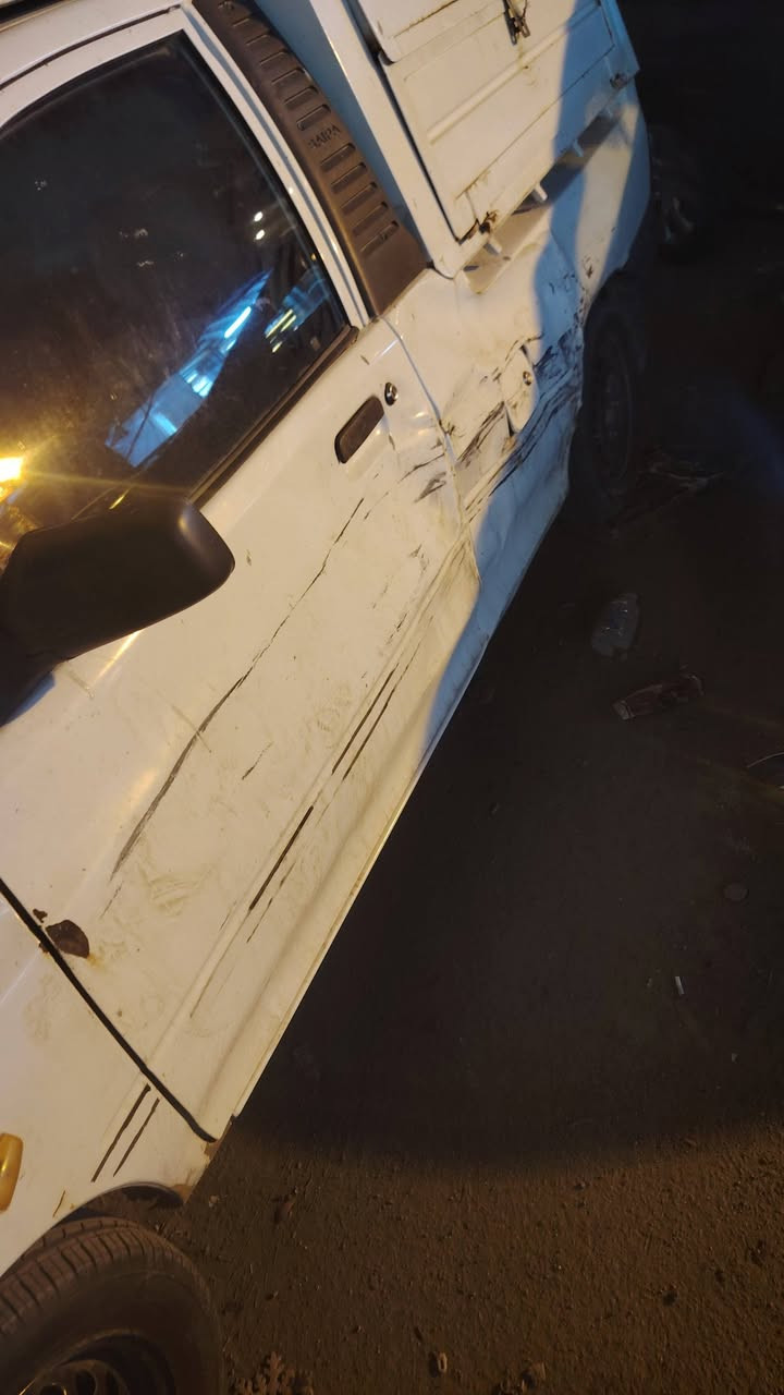 السلام عليكم سايبا كافتريا ٢٠١٥ للبيع مكينه كير مكفولات تأيرات زوج أمامي جدد صدر جديد بيه ملاحضات بلكشر بيه  بسم شركة تحويل السعر ٢٣ وررقه مع مجال بسيط اي استفسار *********** مكان السيارة بغداد اعظمية
