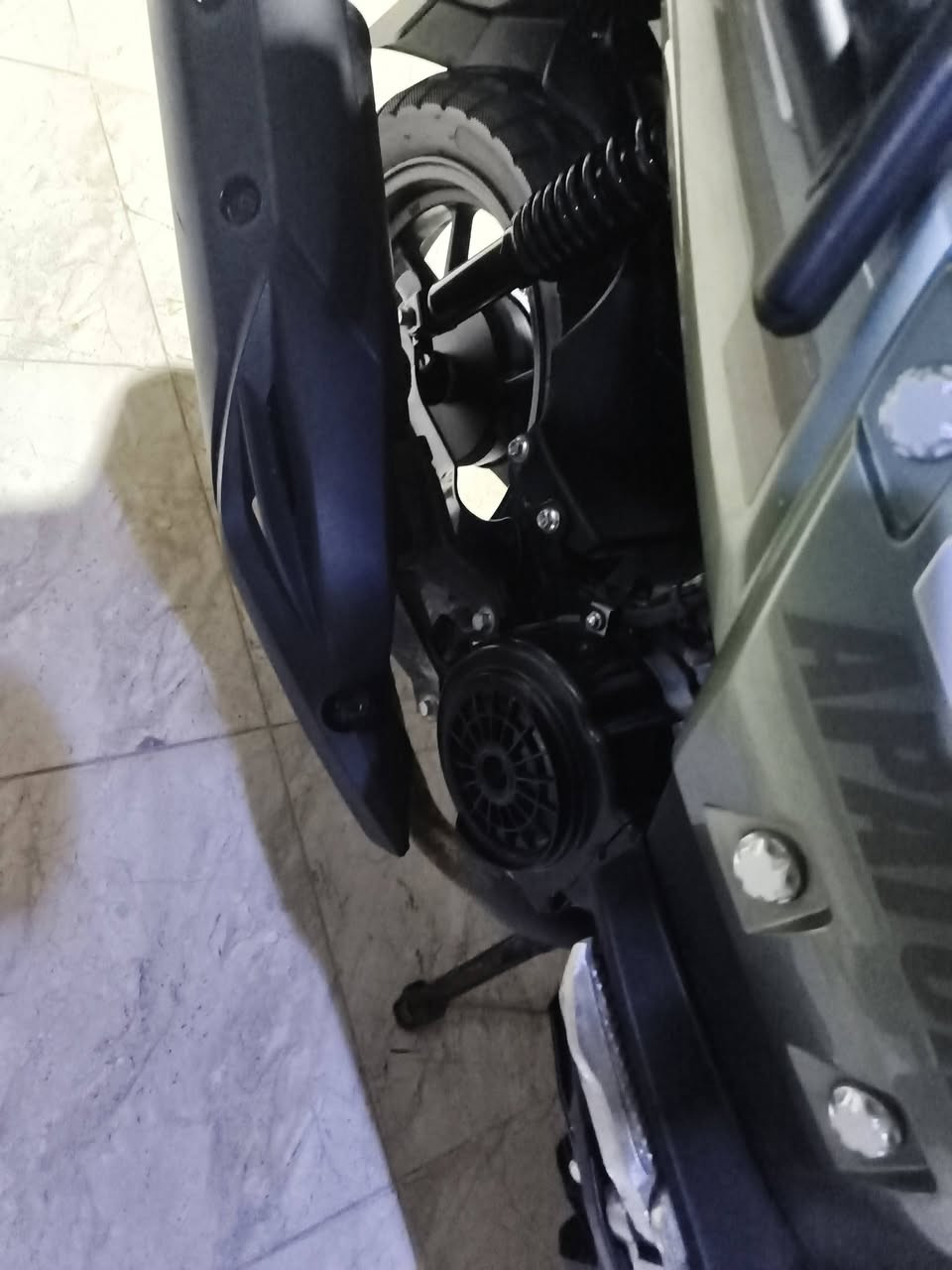 السلام عليكم من رخصة الادمن المحترم دراجه اباجي استعمال قليل موديل 2025 صار شهرين من اخذتها بعدهي جديده ام بي ثري بلوتوث تشغيل عن بعد صافره انذار وياها سويجات عدد 2 وبصمات عدد 2 السعر مليون وبيها مجال قليل العنوان بصره ابي الخصيب ***********
