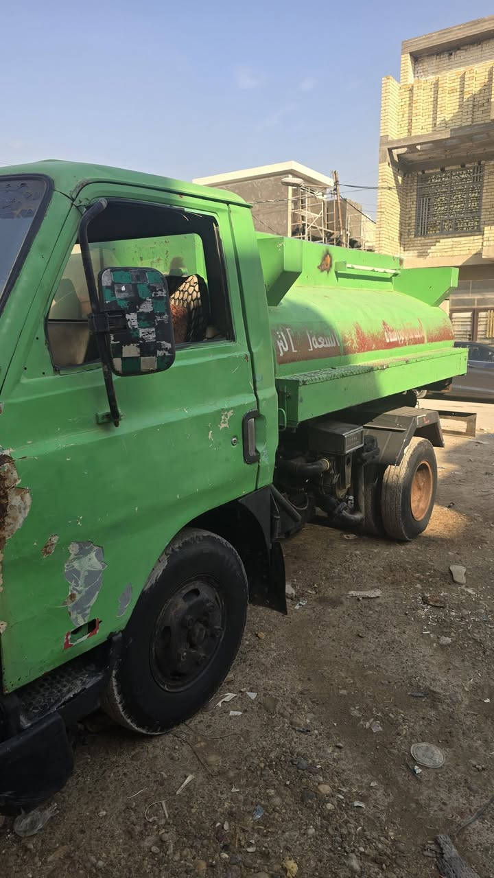 تنكر تيتان عداد ياباني مجموعه شغاله صونده 35 متر مكفول كير ومكينه سيارة اصولية السعر ٤٠ ورقه وبي مجال 

***********
