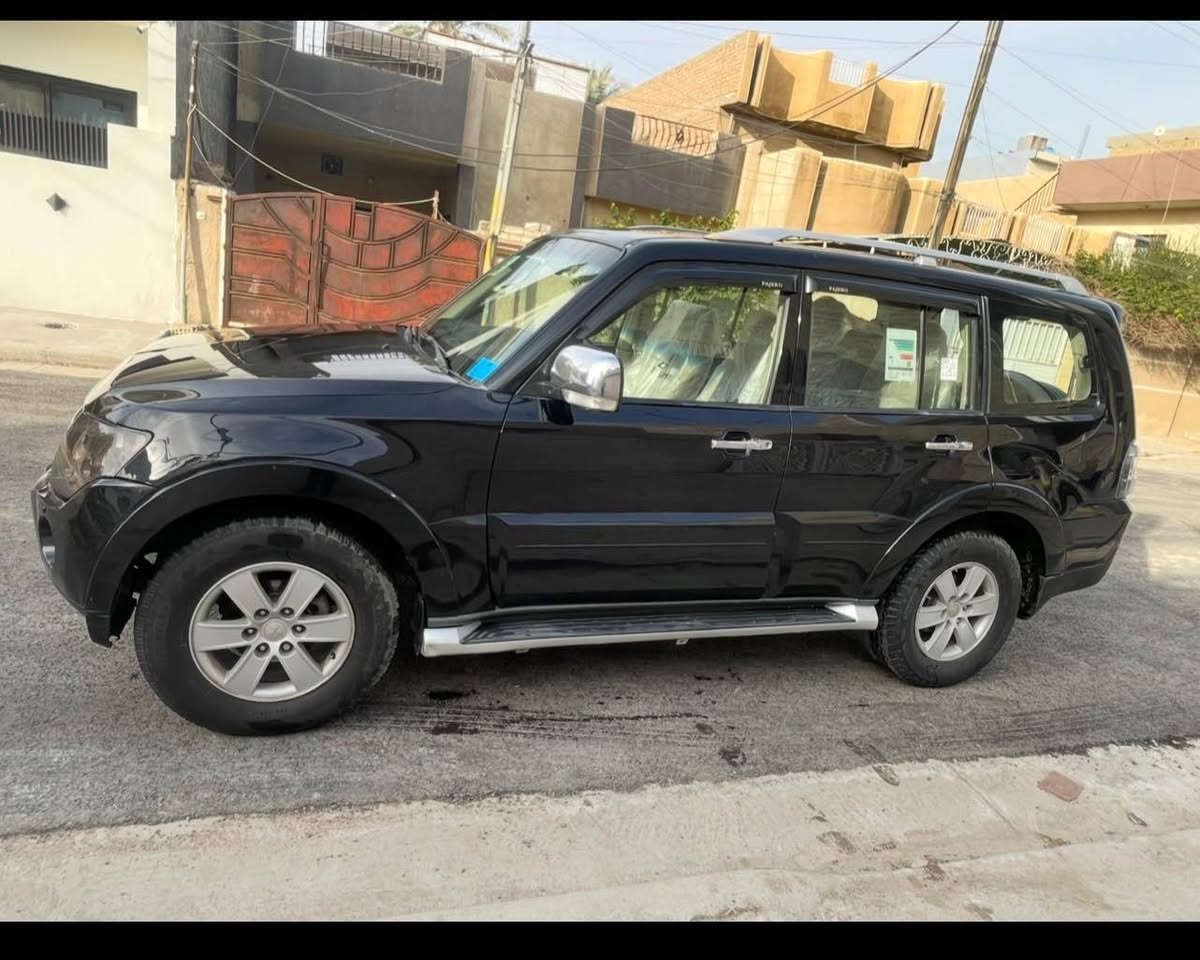 باجيرو 2008 للبيع او مراوس 
فول عدى الدمام 
مكينة 3000 وسيرفيس كامل من نوزلات بلاكات مجاول 
اللون اسود ملكي  بيها بس بنيد مصبوغ 
رقم بغداد انكليزي باسمي هزه جديدة 
كشنات كهرباء 
سلايد  فتحه 
تحكمات ستيرن جهتين 
غرفتها حلوه السياره 
السعر 125 
بغدادحي الاعلام 
*********** بغداد, العراق
