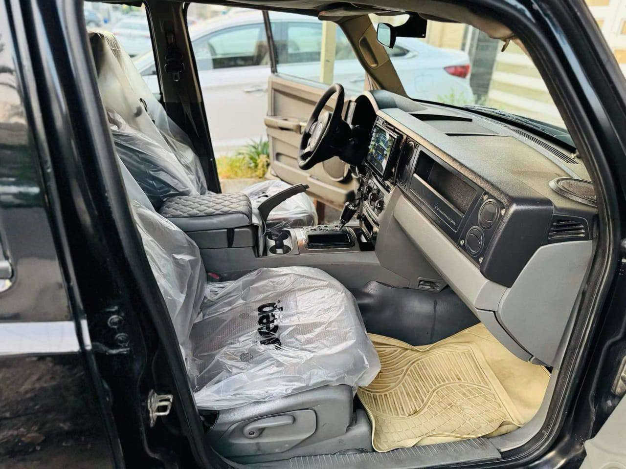 تحياتي الكم جيب كومندا البيع المديل 2008 السيارة نضيفه كلش عارضه ب  110هذا رقمي ***********
