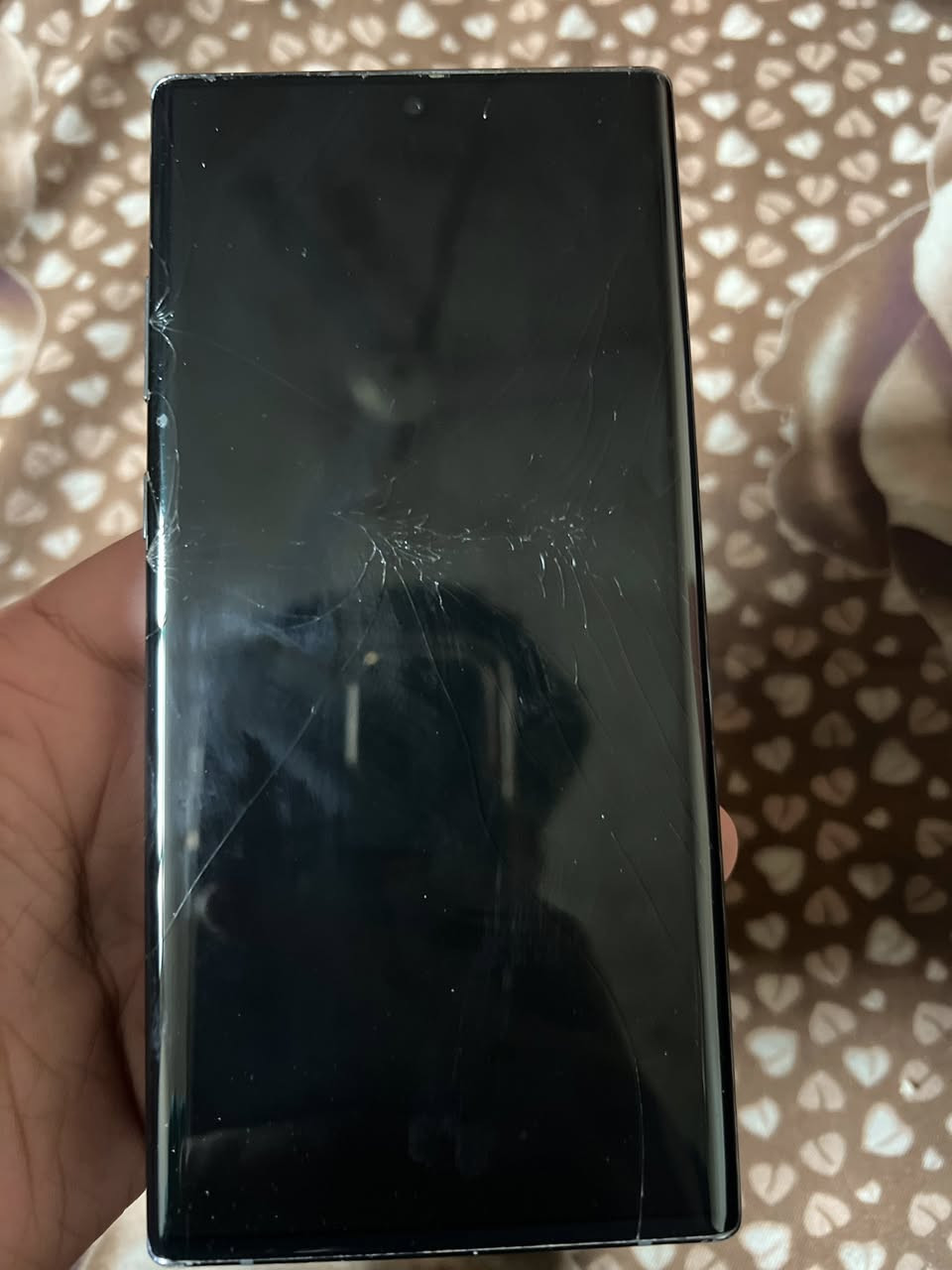 سلام عليكم نوت 10 للبيع 
جهاز كلشي مابي شحن يخبل 
بس الفطور البلكلاسه 
السعر 230 وبي مجال 
رقم التلفون ***********
مكاني كوفه حي ميسان
