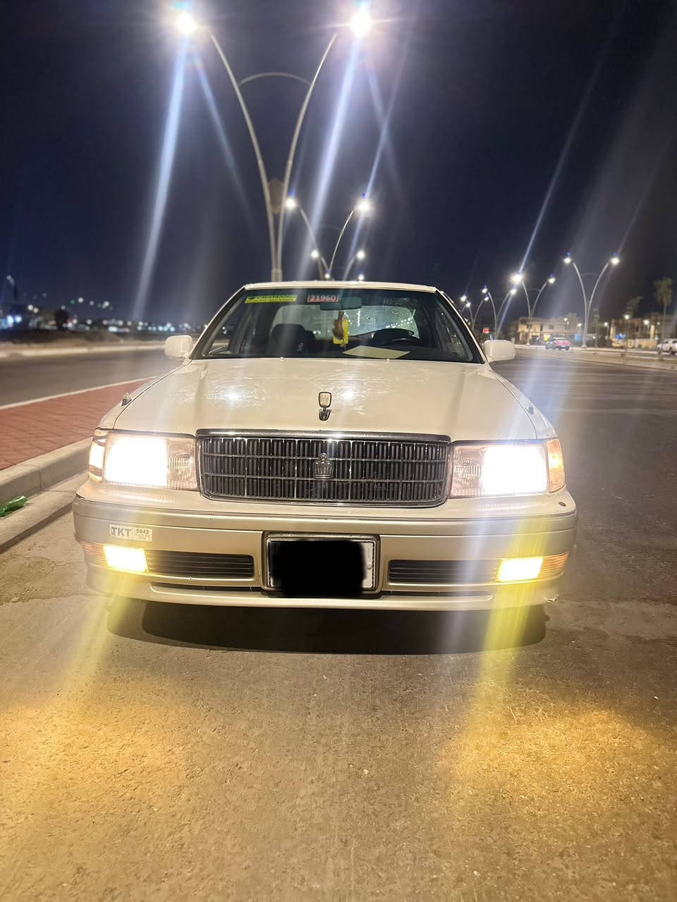 راس ثور مديل 97 مكفوله من كصه ونقل جثه وضربه سياره نضيفه وخير من الله تبريده ثلج ومحرك 2500 وكير مكفول محرك نظيف وسحبها خير من الله  وحداديه زينه الرقم جديد بصره بأسمي شرط تحويل  ***********
