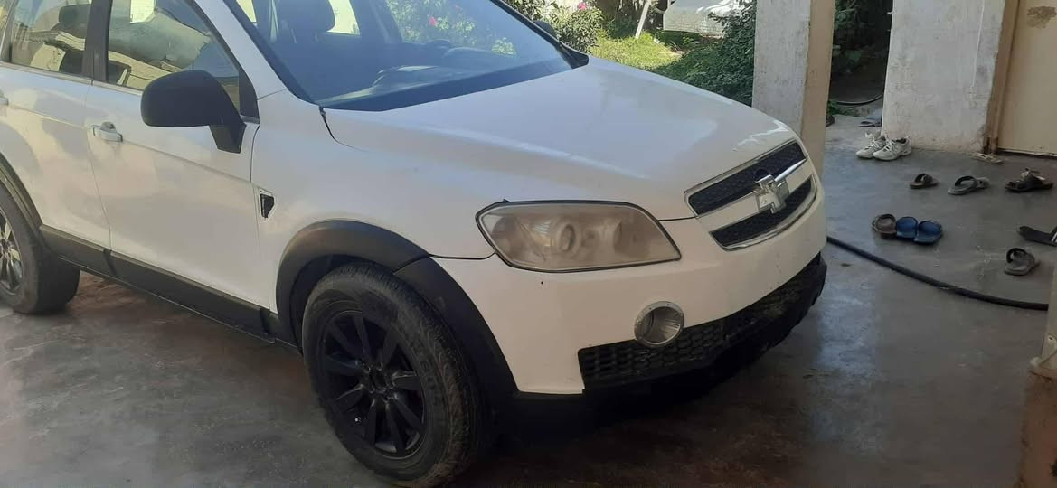 السلام عليكم سياره للبيع او مراوس السياره ادوات السعر 15قفل عاطله بيه كطع نار التصال على هذا الرقم ***********
