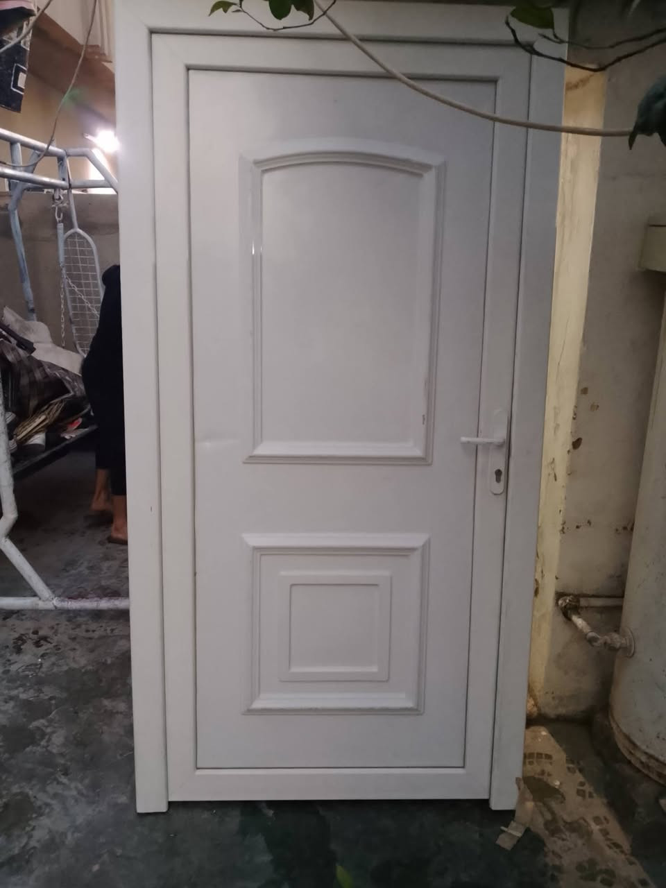 متاح أبواب غرف نظيفات العدد 8 سعر الوحدة 60عنوان أسرى مفقورين للاتصال ***********
