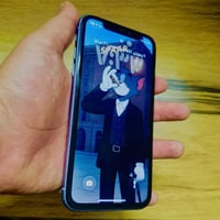 ايفون ١١ • ٦٤ جيجا • فيس ايدي متوقف