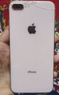 ايفون 8بلاص بطاريتة 80 ذاكرته 64 تخطي للبيع قيم واخذ 07842752096