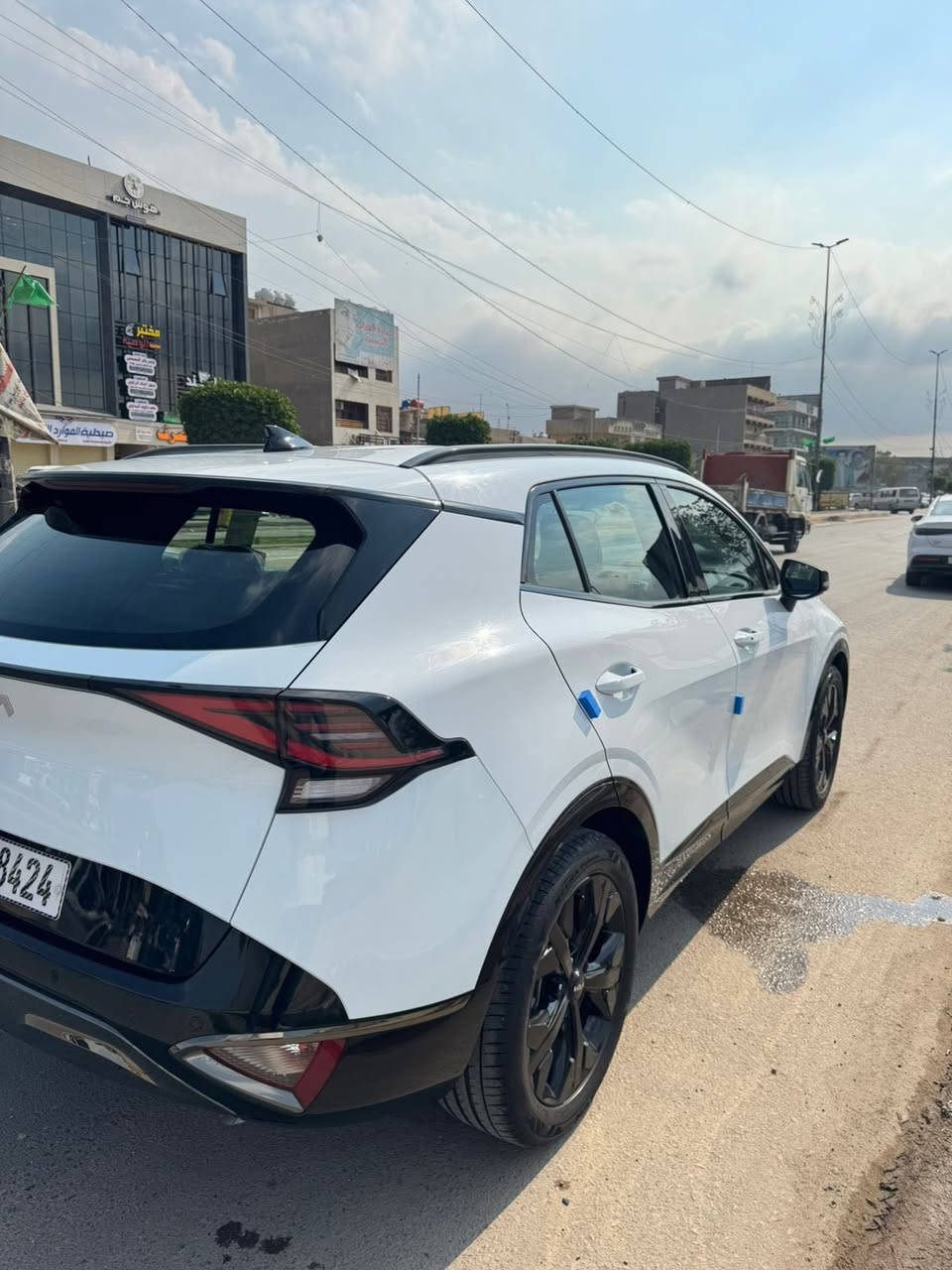 السلام عليكم
كيا سبورتج ٢٠٢٥ بغداد بلاك ادشن
ماشيه ١٦ الف ضمان الدوليه
مكفوله كفاله عامه من الضربه والصبغ والتبديل والبارد 
السياره اخت الزيرو

مواصفات البلاك ادشن معروفه فول ١/١ ماعدا البنورما
بمصه ابواب
دخول ذكي
كراسي جلد زيتوني
كراسي كهرباء
كراسي تدفىه
ستيرن تدفىه
سايد بريك كهرباء
صندوق كهرباء
تشغيل عن بعد
شاحن واير ليس
مانع انزلاق
اوتو هولد
انضمه قياده
فول تحكمات
عرض كامره
حساس امامي خلفي
ويل ١٩ بلاك
باقي المواصفات معروفه

السعر(٢٣٢$) 

مكان السياره بغداد

للاستفسار ***********
