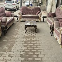 تخم ديوان ملكي • مستعمل نضيف • خشب اسود ٥ طبلات