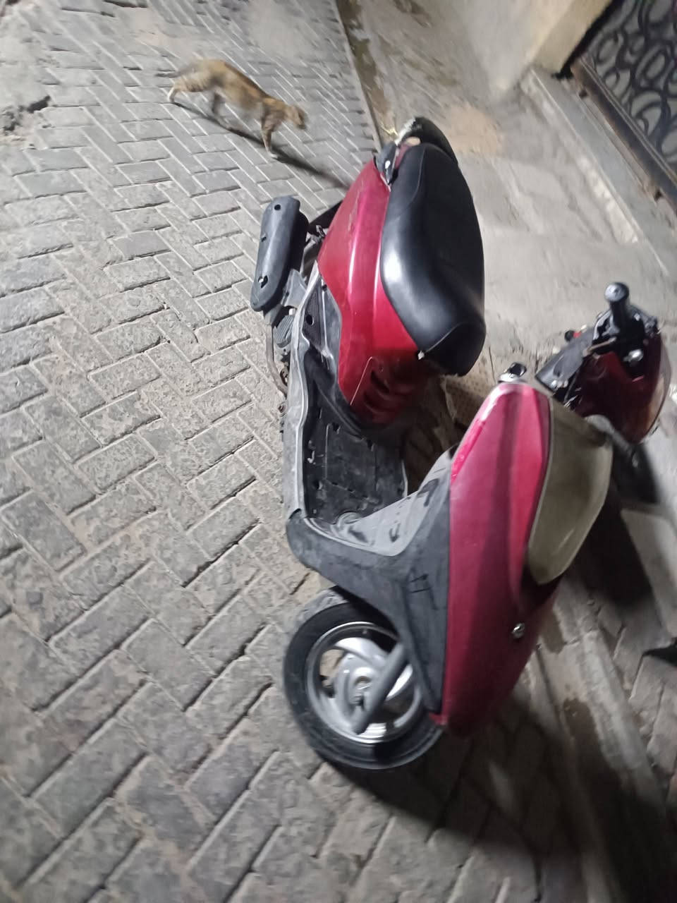 سلام عليكم شباب بريز البيع دراجه خير من الله يرادله ترتيب كهربايات كله بلديه من تشتغل صبح دخانه خفيفه نوب تكطع المدينت الصدر السعر 300وبيه مجال سلف شغال بس عوزه باتري


**إذا كنت صاحب هذا الإعلان وتريد حذفه لأي سبب، رجاءا أرسل رسالة إلى الدعم الفني**