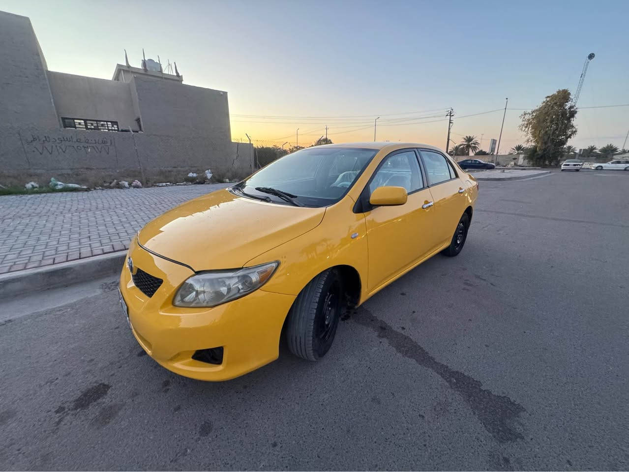 للبيع كورلا ٢٠٠٩
السيارة نظيفة وجاهِزة للاستخدام
بيها نواقص بسيطة جداً 
كير ومكينة بحالة جيدة
صدرها بحالة جيدة
صُبغتها جديدة 
بأسمي تحويل مُباشِر
مكانها بغداد حي الجهاد
السعِر ٩٣ وبيها مجال بسيط
للاستفسار الاتصال 

‭٠٧٨٠ ٤٦٣ ٤٨٥٩‬
*********** بغداد, العراق
