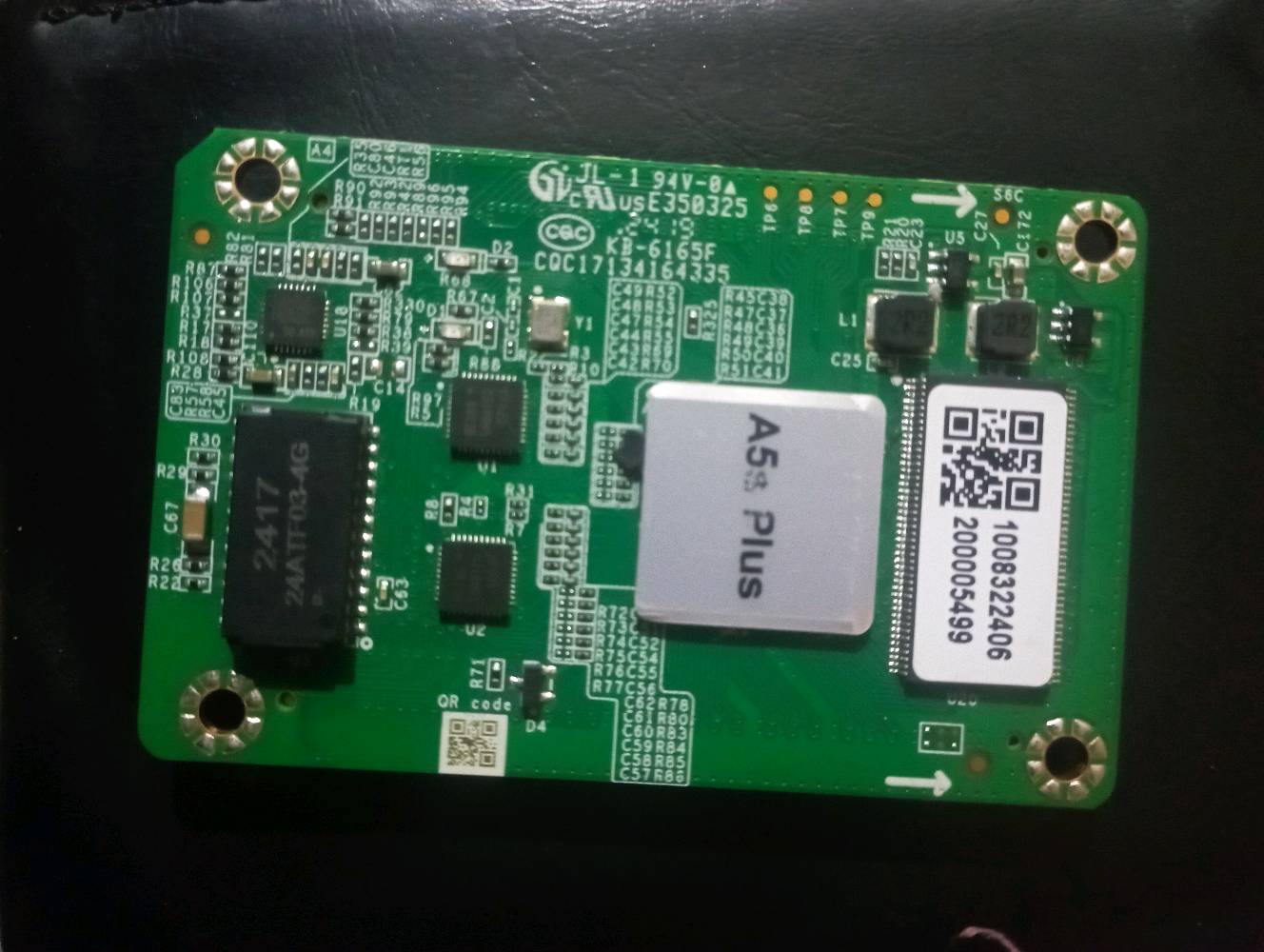 لوحة معالجة فيديو جديدة (غير مستعملة) مناسبة لشاشات LCD الصناعية و Video Scaler.
تحتوي على ذاكرة DDR ومعالج وكابلين فلِت.

📍 جديدة بالكامل، جاهزة للاستخدام في مشروع أو شاشة صناعية.
📌 غير مرفقة بشاشة أو جهاز كامل.

💰 سعرها بلسوك 75,000

عندي قعتين منها اذا تريدهن ثنينهن اتساهلك بسعر وتشلع عيوني 