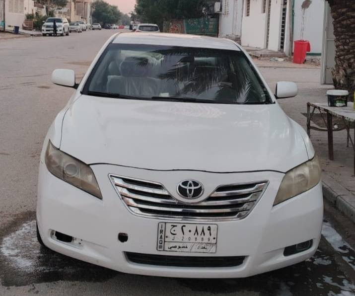 السلام عليكم للبيع: تويوتا كامري 
الموديل:2007
الوارد: خليجي 
المحرك: 4 سلندر (المحرك المرغوب 2400).
 شاشة ايباد، كاميرا خلفية.تبريد قطعتين ثلج 
السيارة منظومة بانزين + غاز 
السعر: 83 وبيها مجال 
المكان: النجف حي النصر
للاستفسار :  ***********

