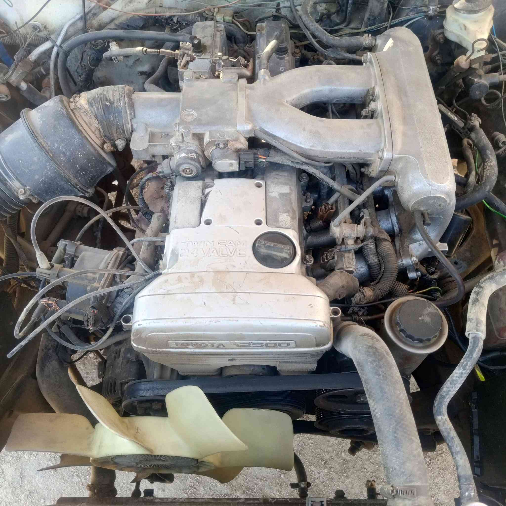 اسلام عليكم سوبر موديل 86 رقم دولي سنويه ل30 
مكينه وكير كفاله البدي شوف العين راعيهه يريد مداور 
السعر 20 وبيهه مجال قليل مكاني بصره كرمه علي 
***********
