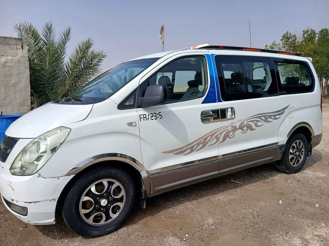 السلام عليكم.. 2009 مسكر أصل رقم بغداد
سيارة جاهزة من كل النواحي ماتخسر عليها شي
قاعدت الدبل جهت السايق بيه تصليح بصيط بس من فوگ وصبق بصيط اثر خياس مكينه تبريد حدديه جاهزة.تحويل ثاني يوم مكاني البصرة السعر 125.هاتف ***********
