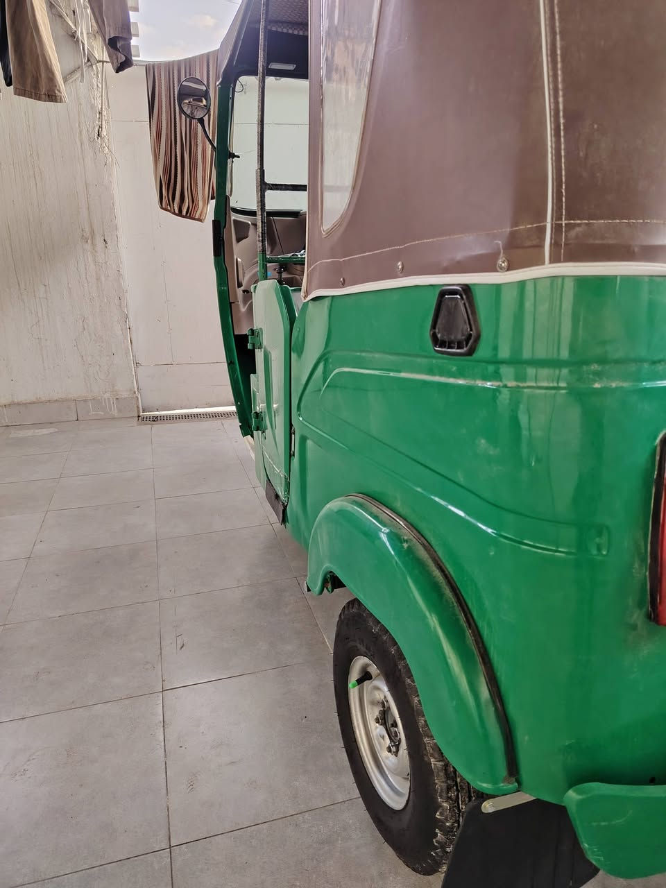 سلام عليكم قبل متجي اقرئ زين !!
22 كفالة.عامة محرك وبدي 
مكينه شرط ايشي ما مبدل وكالة
رقم ناصرية راعيها ب الناصرية تحويل مباشر 
تفاصيل اكثر واتساب
***********
