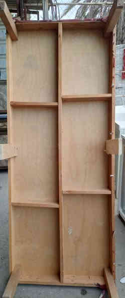 تختين نفر مستعملين(العدد 2 )  انظاف وتطبيقه جديده .السعر 160 الف .عرض التخت 80 سم وطول مترين .العنوان قادسيه 2 قرب جامع ذياب العراقي
***********
***********
يحتويان واتساب
