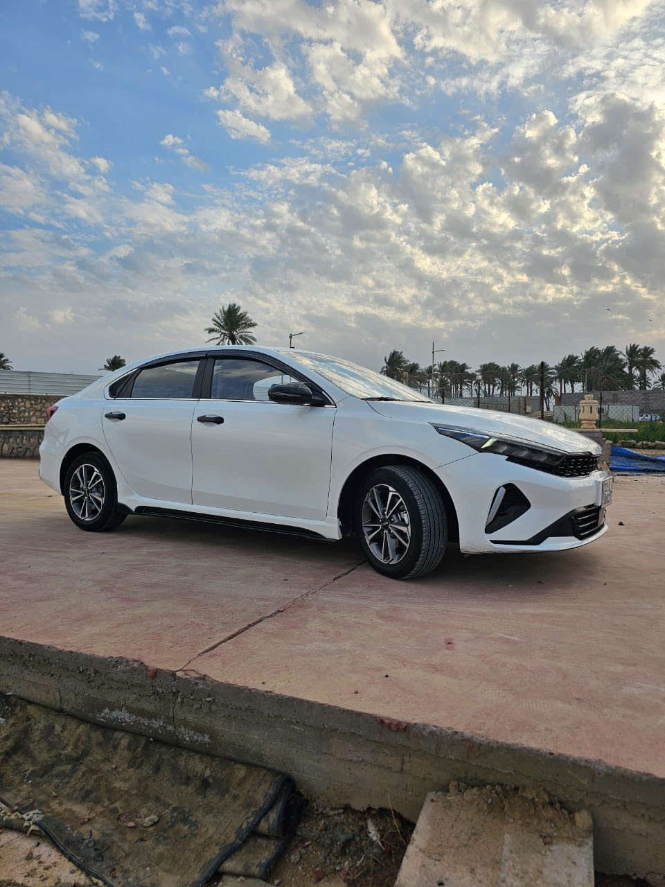 السلام عليكم K3 2022
للبيع السعر 135$
المواصفات 
تحكم ستيرن جهتين 
مثبت سرعه 
شاشه كبيره تدعم كاربلي 
عداد دجتل 
شحن لاسلكي 
كشنات جلد رصاصي 
اشاير بل مري 
فتحه سقف 
صندوق ذكي 
بصمه ابواب 
بصمه تشغيل 
اوتو هولد 
تبريد قطعتين 
اريل نفكيشن 
اربع مودات قياده 
نظام ترحيب 
تبريد شاشه لمس 
فول سستم ارباك 
بكلايت لد 
شاشه دجتل 
هندبريل بصمه 
السياره بيها بارد بل جاملغ الخلفي الايسر 
رقم اربيل و تحويل مباشر عندي وكاله عامه 
مكان السياره الدورة شارع ابو طياره
السياره جديدة بمعنى الكلمه استخدام بيت فقط ماشيه 72الف 
للاستفسار اتصال فقط على الهاتف 
***********
