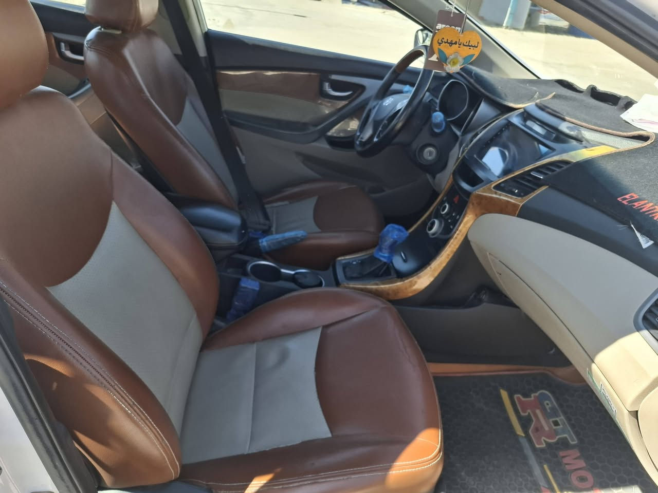 السلام عليكم
الانترا 2016خليجي   مكينه 1800

بيه صبغ صفحه باب بي معجون وضربت ستوته شوف العين 

والباقي كفاله مكفوله عيب شرعي واصوليات 

سنويه ساقطه 2020  

مراوس حسب القناعه اوبيع السعر 97 وبيه مجال 

مكاني الشطره ***********
