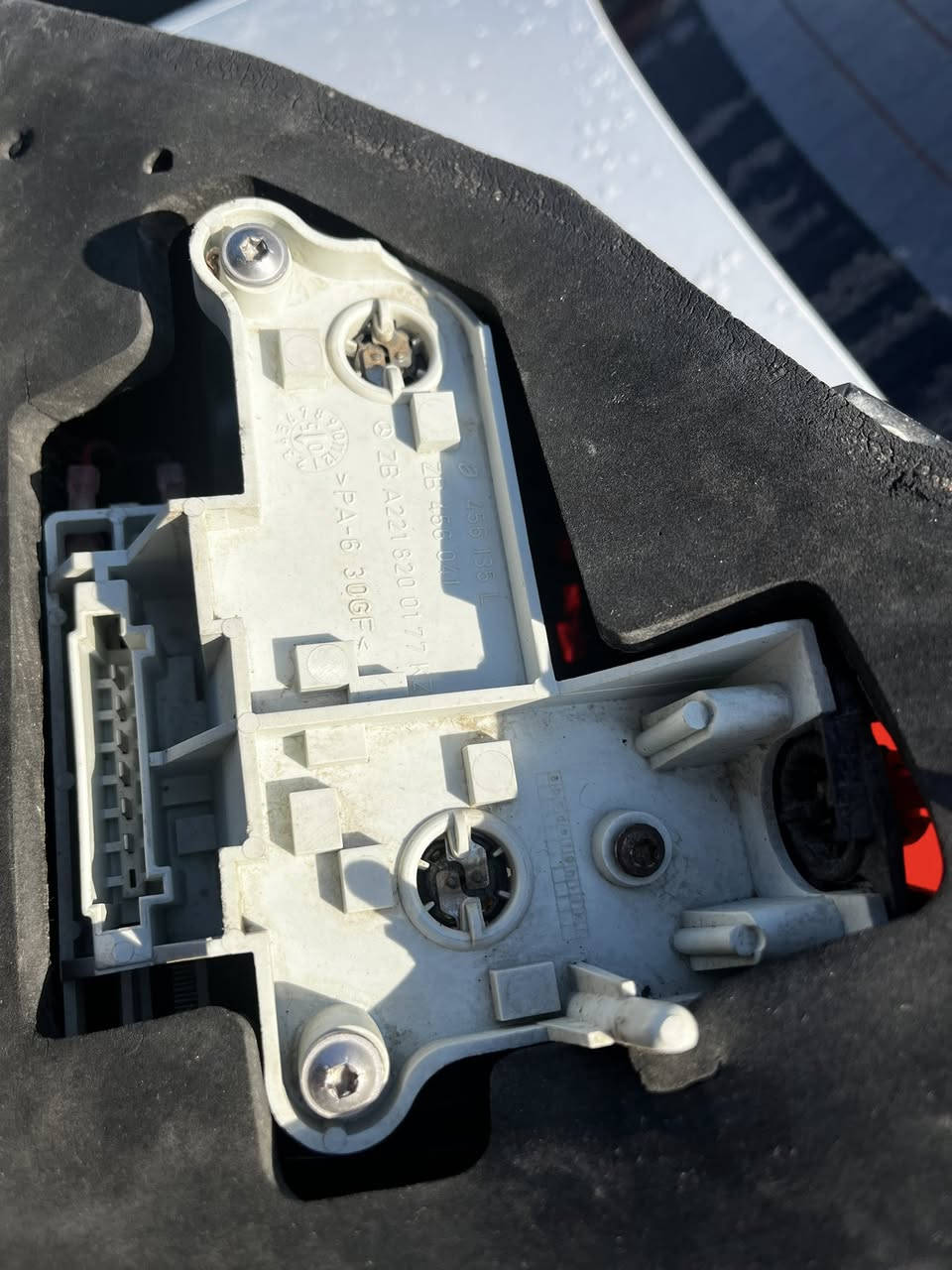 غراض s500 2007 بك لايت البلادي 
مري جانبيه تعتيم زوج 
شباك نيكل 
 ***********
قيم واخذ
