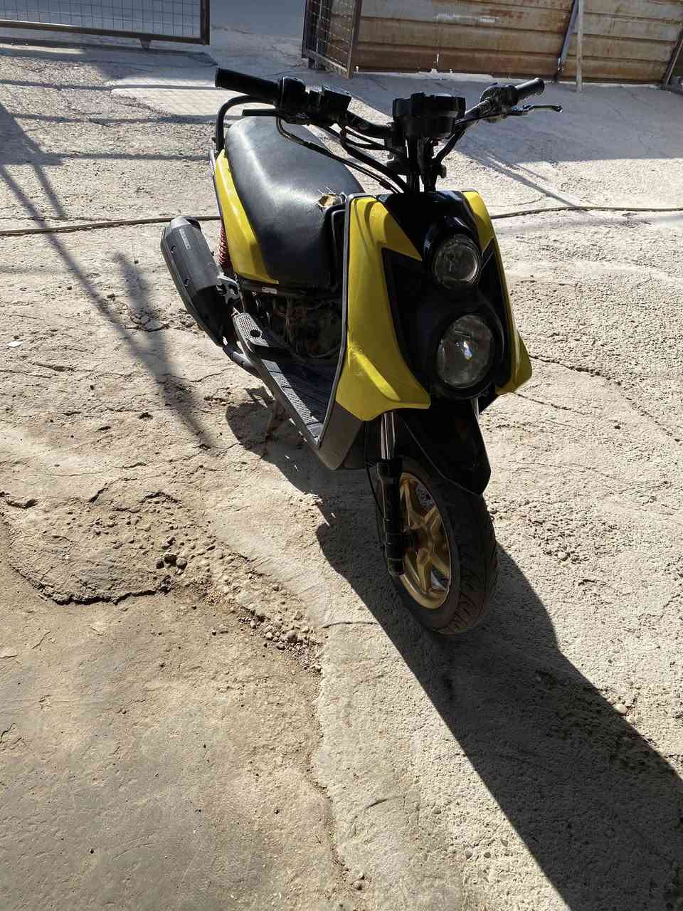 السلام عليكم سكنس جبلي خير من الله شلعه ومعدل الي ببالك نواقصها بس بكلايت وذيل فقط مكينه بلاديه رمبه ممفتوحه ولا طاختها سبانه كفرات مصبوغه للجماليه فقط اسفسار اكثر تعال خاص ودلل مكامي شهداء البياع *********** حسين
