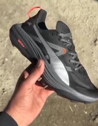 بوما • مقاس ٤٣ • ٢٧ سم