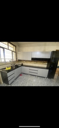 كاونتر خشب MDF عرض السنك ١٥٠ عرض كاونتر ارضي وملحق ٣ م و٦٠ سم  السعر ب...