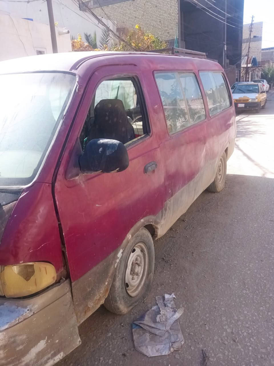 السلام عليكم سياره بريجو للبيع بدون مالك متعهد عن السرقه وغيرها مكينه بيه بخار سياره شغاله العسر 10ورقات بيه مجال مكان السياره نجف حي العسكري الاتصال رقم الهاتف ***********
