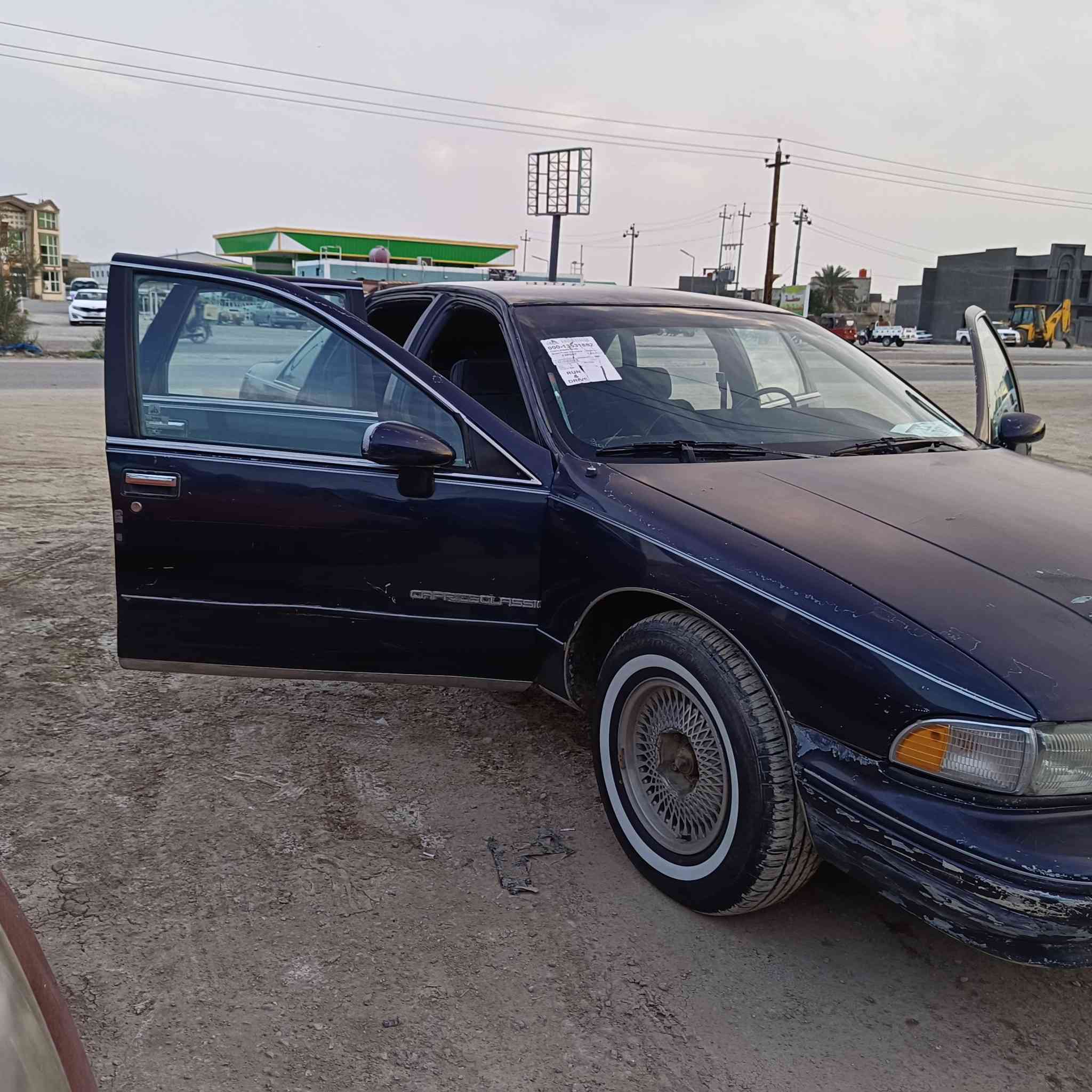 السلام عليكم..
دولفين ٩١ رقم بغداد دولي 
كير ومكينه ٣٠٠٠ آلاف ديلكو  ياباني 
 تخم تاير حداديه تبريد جاهزه من كل شيء.
مكانها ناصرية ناحية الفضليه للاستفسار ***********
السعر 30
