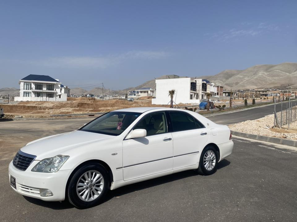 شاهینە ساغ ساغ  بۆفرۆشتن 
١٨٢ ڕۆیال ناوزەرد 
گەورە بە گەورە  ٣ دوگمە. ٣ پەردەو
 تەبریت مەرکەزی و سەلاجە 
لایتی ناوچەی کوێر  ، هیچی پێوە نییە یەک چەمەلەغی پێشەوە لای سەکن کاڵ بۆتەوە و پەمپی ئەوروپایە 
 مشتەریت تەلەفوون کە ***********
