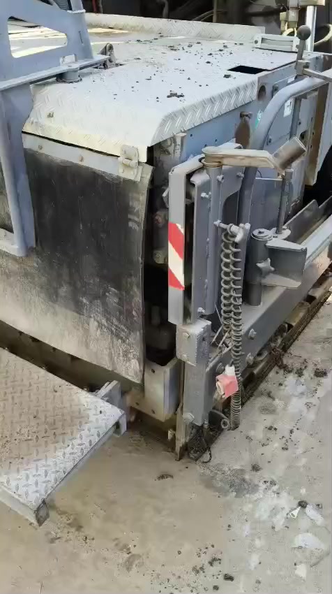 فارشه فوكل موديل 2007 حجم 1800 حاليآ بالخارج جاهزه لشحن تواصل واتس ***********
