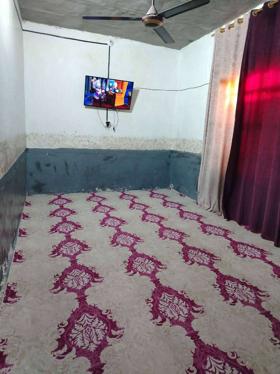 دار للبيع زراعي ١٤٠ متر حي ١٧ تموز ( حي الصدر الثالث) قرب جامع الاحسان بصف المختار ابو حميدة مرقم مشمول بتطويب ٣٢٠ غرفتين وصالة واستقبال ومطبخ وتخاريج وطارمة ومكشوفة كبيرة كافة الخدمات ثاني بيت عن الشارع التبليط الرئيسي السعر 28 الاتصال ***********
