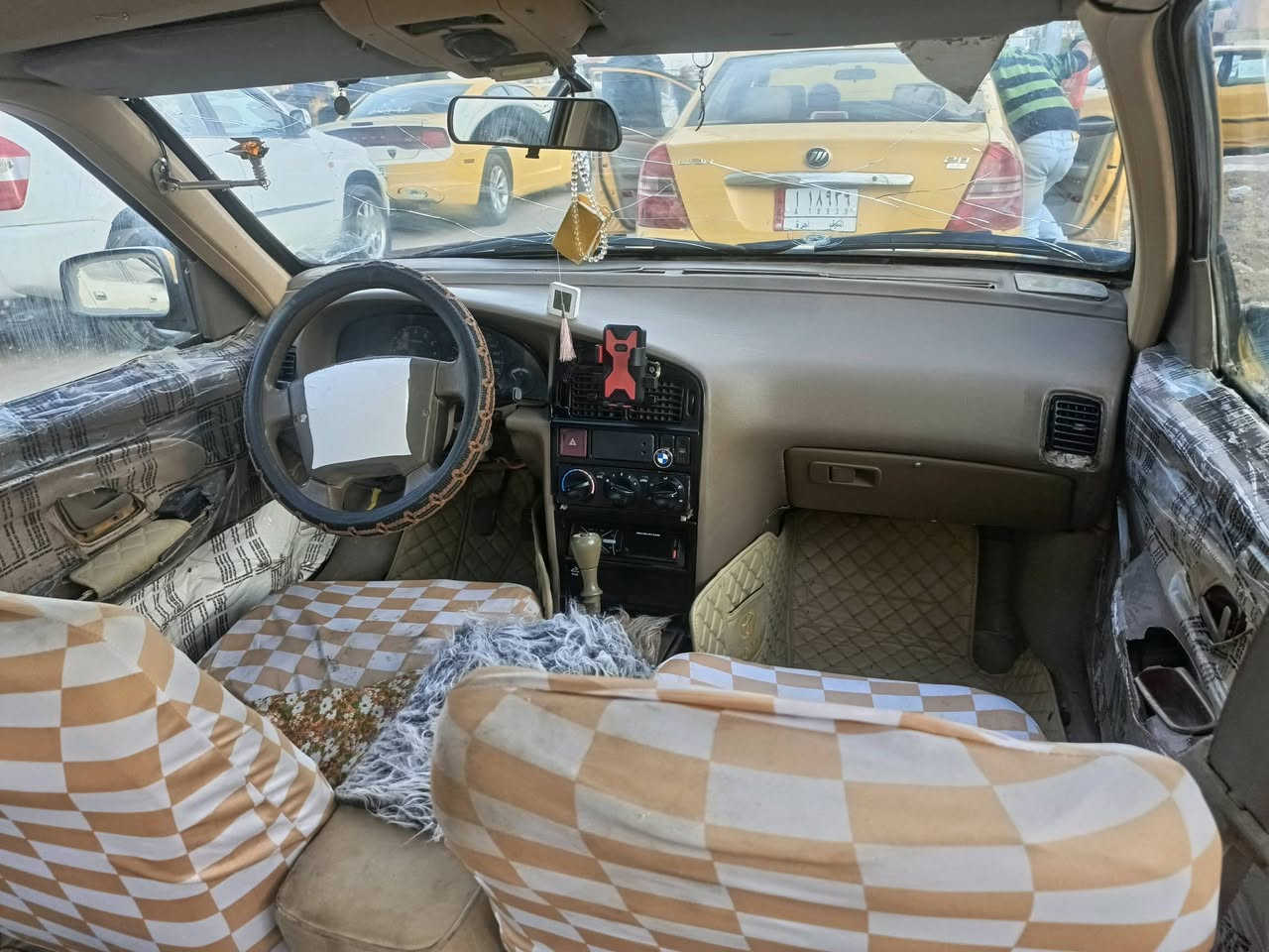 السلام عليكم
بيجو 405 للبيع سنويه منتهيه سعر 15بيها مجال حك الجيه ناصريه مركز ***********
