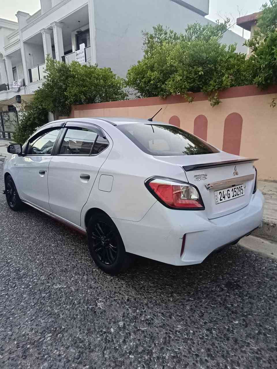 بۆ فرۆشتن ٢٠٢٢
سەنەوی هەتا ٢٠٣٠
٥ پارچە بێ ژورێ بێ ئێرباگ . پێش کەپس.
فولی بلک ئیدیشن . بەسمە و شەغال و قوفل ئەوتۆ
٩٠ وەرەقە و مەجال
***********
