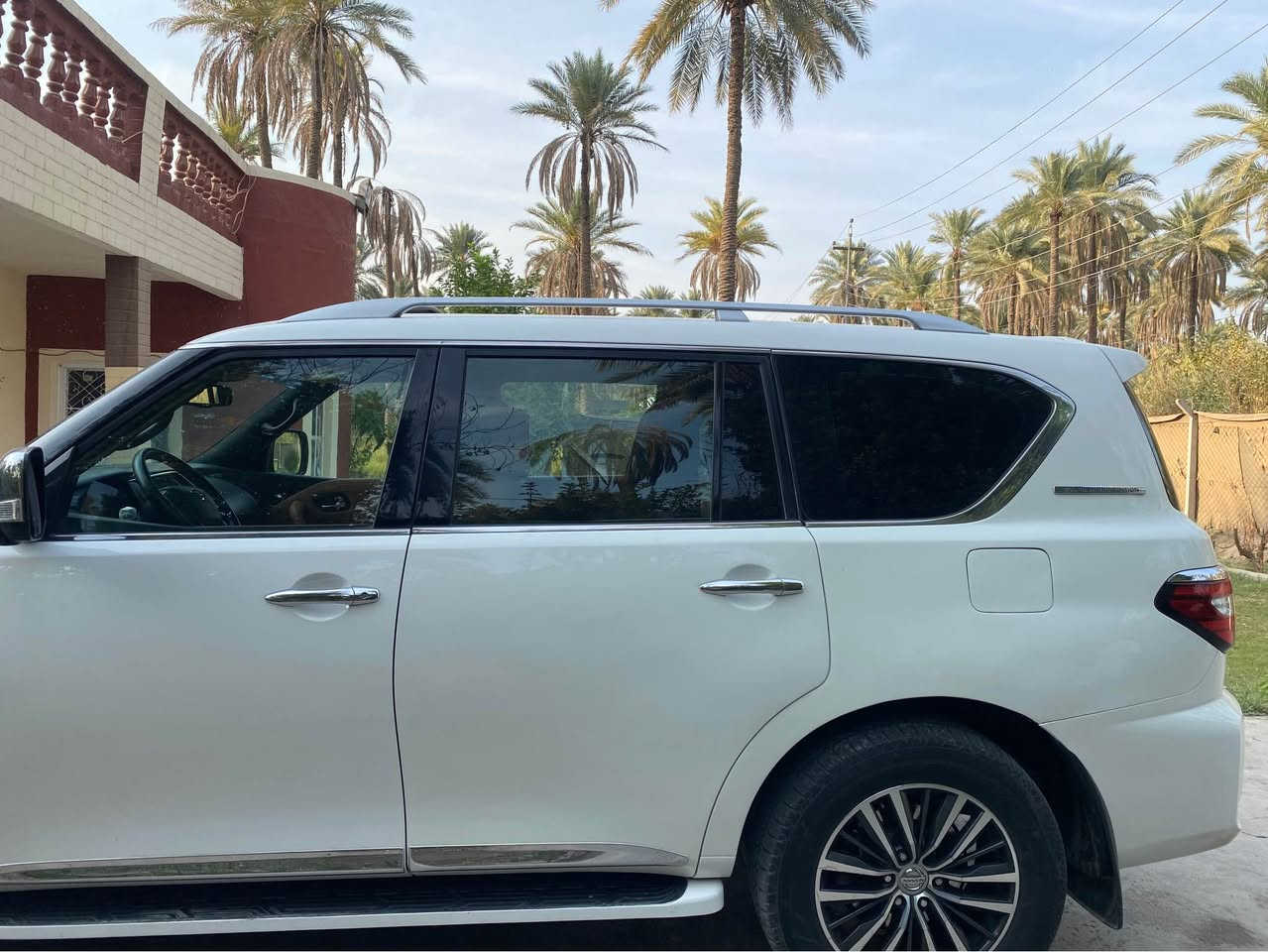 نيسان باترول   
للبييع او مراوس سيف العرب 2012  خليجي  بلاتينوم  1/1 فول  محدث 2023 درجه اولى 
محرك ٨ سلندر 
المواصفات  فول للآخير 

جام اوتو 
كشنات جلد 

تحكم ستيرنك 

كشنات كهرباء 

جنطه كهرباء 

فتحه سقف 

لايت وبك لايت لد 

انارة ترحيب 

مري شفط 

كاميرا خلفيه 

شاشه وسطيه 
ملاحظه : امانه الله السياره مصروفه عليها اكثر من 120 ورقه لذلك ما تتقارن  بالبقيه  لان شغل جناي درجه اولى السياره مصبوغه عام لغرض التحديث لان لون 2024 يختلف عن 2012 
مكينه گير كارتون 
 رقم اربيل تحويل ثاني يوم 

العنوان _كربلاء 
*********** كربلاء, العراق
